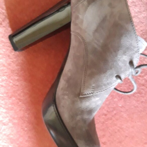 Hogan shoes grey suede like new, size 37