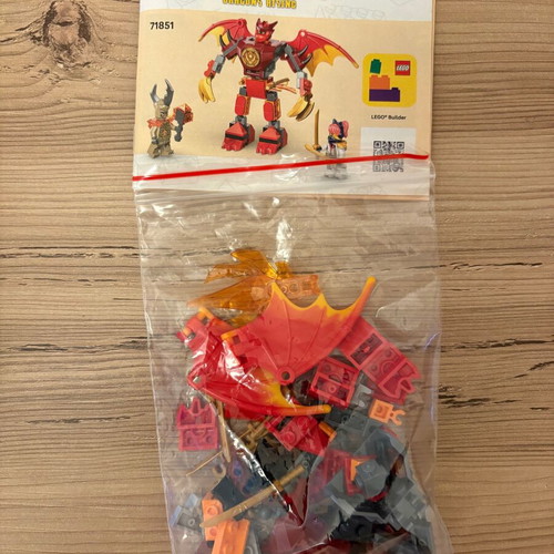 Lego Ninjago set 71851 Kai's Dragon Mech Battle pack like new