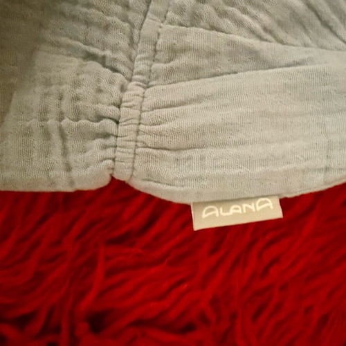 Alana baby hat like new, 100% cotton, size 44/45