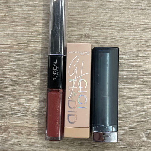 Lipsticks used Maybelline, L’Oréal and Clay Crush pack of 3