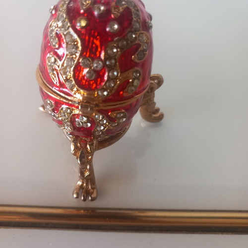 Decorative Egg Bijouterie Box with Enamel and Strass like new