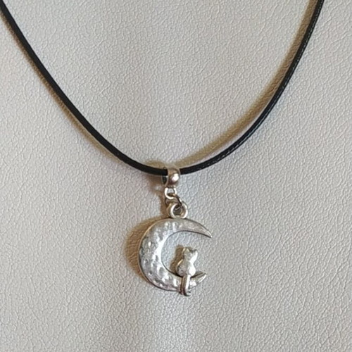 Cat Necklace on Cord Silver Color New