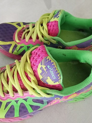 Asics gel noosa