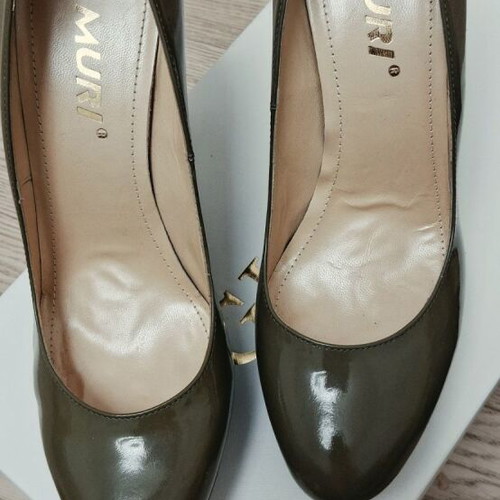 Muri pumps like new, size 38, brown and green