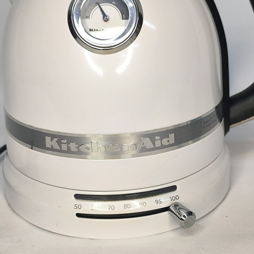 KitchenAid Artisan 5KEK1522 kettle like new, white
