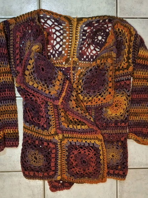 Knitted cardigan used, multicolored