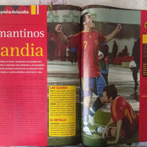 Don Balon magazine like new with Ronaldinho poster and match report