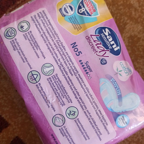 Lady Sani No5 incontinence pads new pack of 10