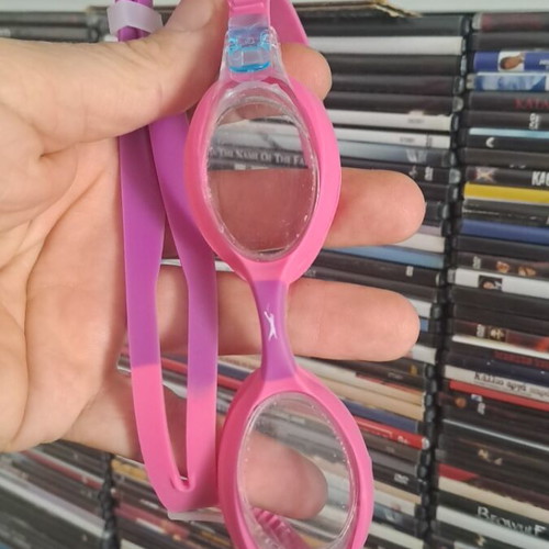 Slazenger swimming and pool goggles used in good condition