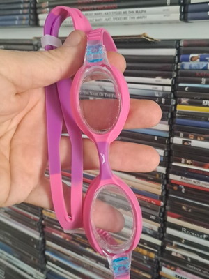 Slazenger swimming and pool goggles used in good condition