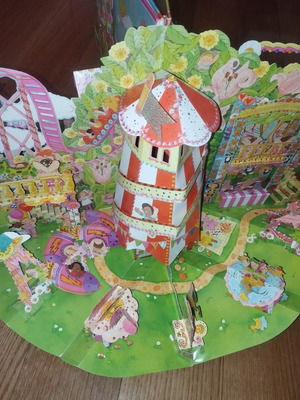 Luna Park interactive 3D book by Maggie Bateson and Louise Comfort