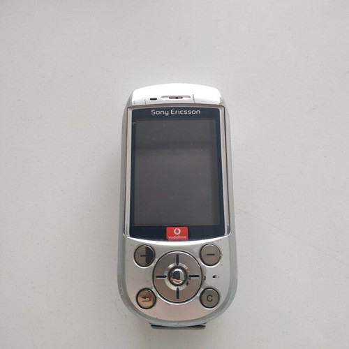 Sony Ericsson S700i mobile phone used without charger