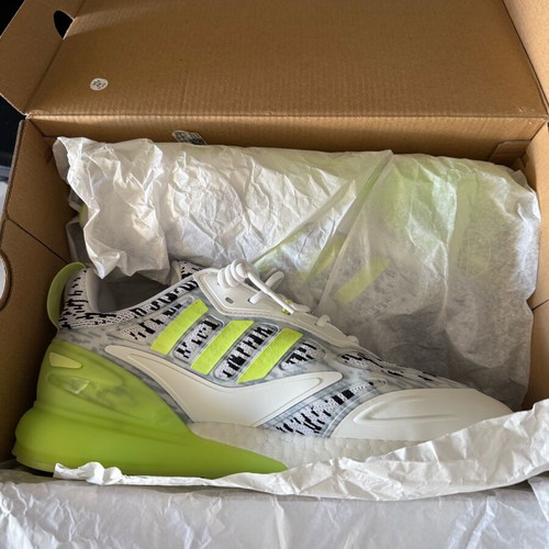Adidas ZK 2K Boost new athletic shoes size 44.5 white lime zebra