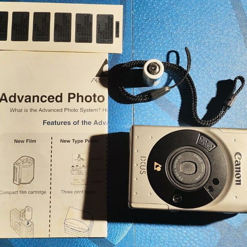 Canon IXUS 240 Advanced Analog Camera with APC Film like new