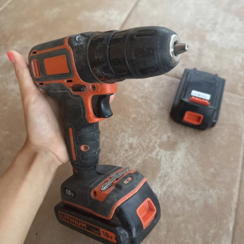 Black+Decker 18V drill driver with 2 batteries, lightly used