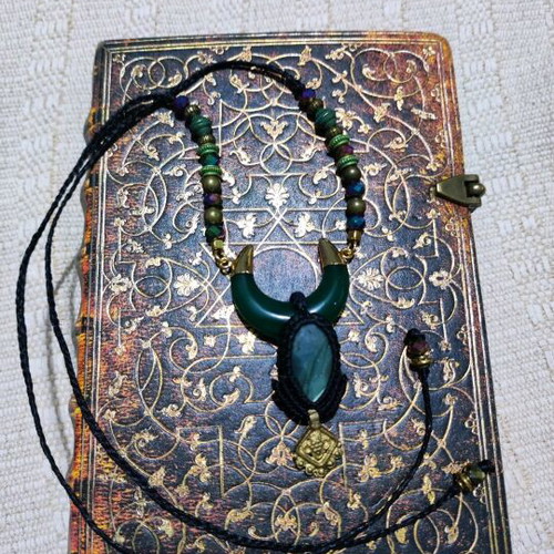 Macrame necklace new with green onyx and labradorite semi-precious stones