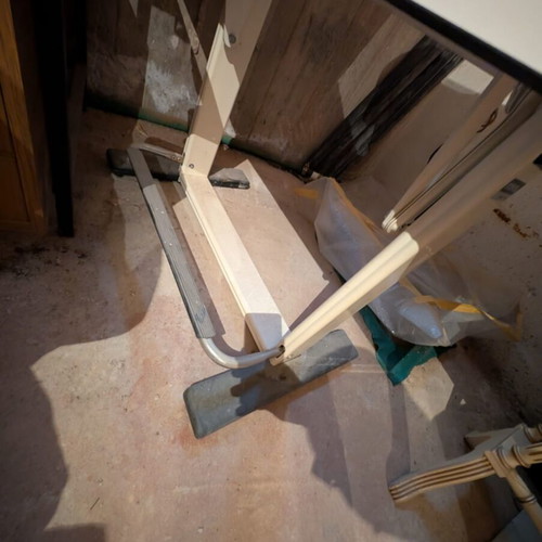 Drafting table used with metal base 78 x 1.30 cm