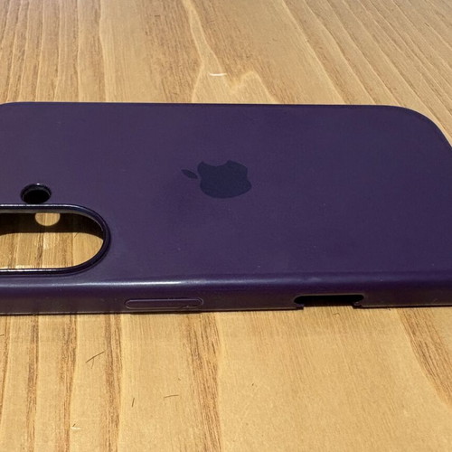 Apple iPhone 16 original case used, button broken