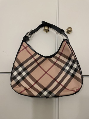 Τσάντα Burberry ώμου καινούργια με dust bag