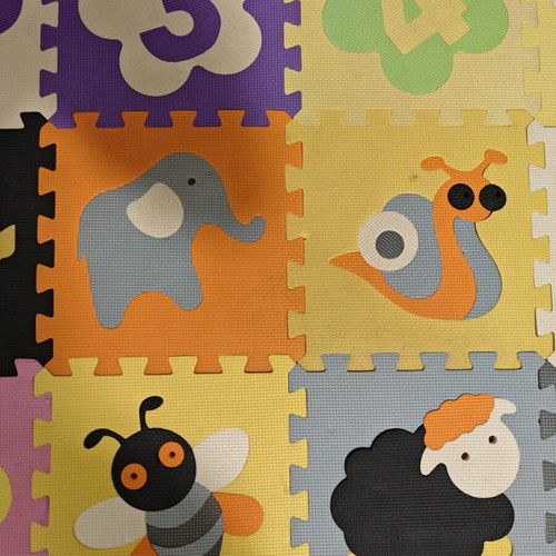 Children's floor puzzle from EVA foam with numbers and animals like new