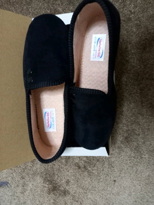 Natalia Gil winter closed slippers size 36 black new