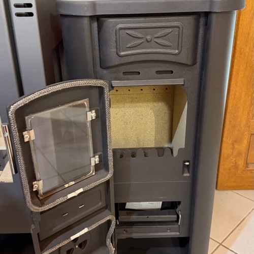 Tim Sistem wood stove new, cast iron energy efficient