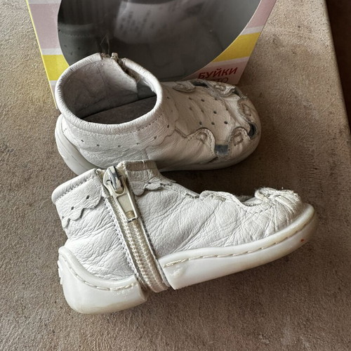 Beko Baby Walking Shoes like new, size 19, spring-summer