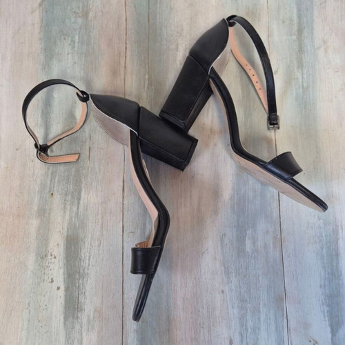 Migato black leather sandals size 40, heel height 8.5 cm, new