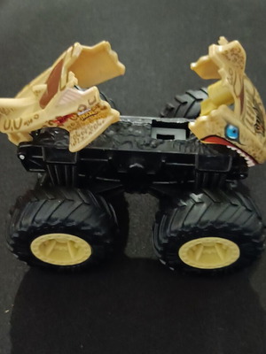 Hot Wheels vehicle like new