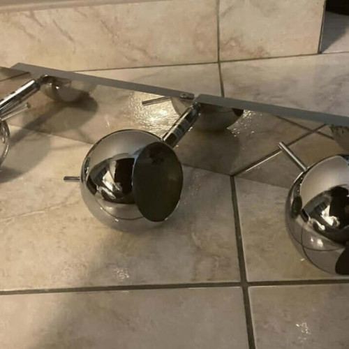Viokef triple ceiling spot with LED lamps new