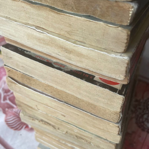Випер колекция от 31 книги употребявани
