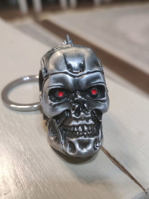Retro Μπρελόκ Terminator σαν καινούργιο, ασημί