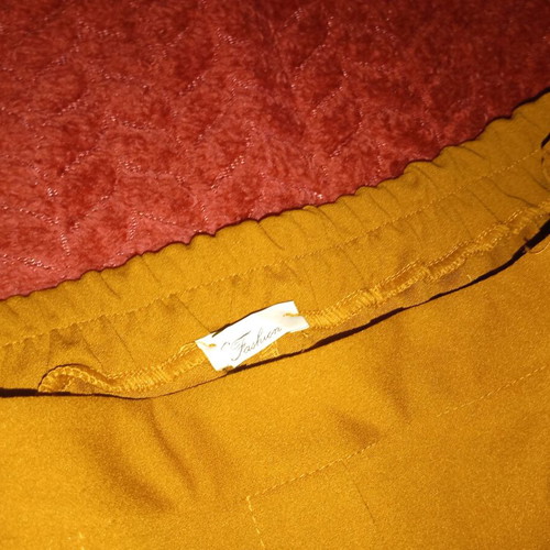 Pants set like new, sizes M and L, blue and pink