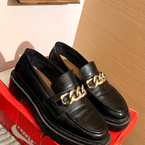 Loafers black H&M like new, size 39