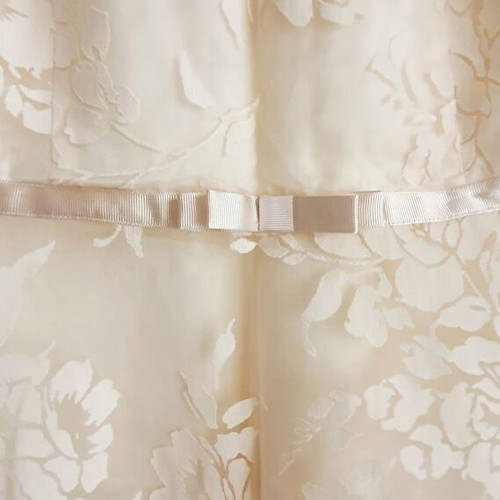 S.Oliver Dress New With Embroidered Flowers 84% Cotton Size L Vanilla