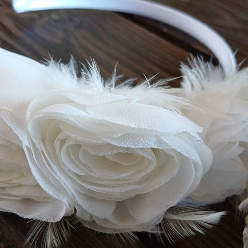 Handmade wedding set with hairband and arm bracelet new