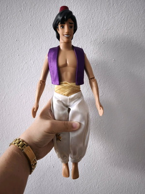 Disney Store Prince Aladdin collectible doll, 32 cm