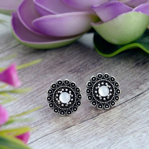 Handmade Vintage Style Silver Tone Floral Stud Earrings