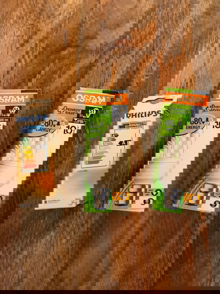 (Καινούργιες) Δύο δυσεύρετες λάμπες Osram Duluxstar B22d 11Watt & μία λάμπα Philips 21Watt E14 SES