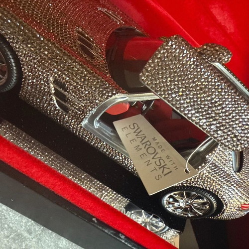 Mercedes-Benz SLS AMG Swarovski Limited Edition 1:18 model like new