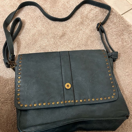 Women's petrol bag with studs like new, crossbody