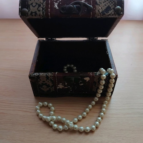 Handmade vintage jewelry box brown, new