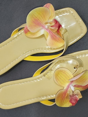Yellow slippers with flower detail, used, size 36