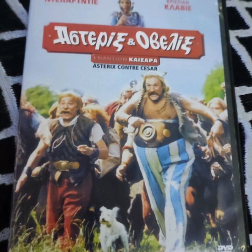 Asterix and Obelix Against Caesar DVD like new with gift