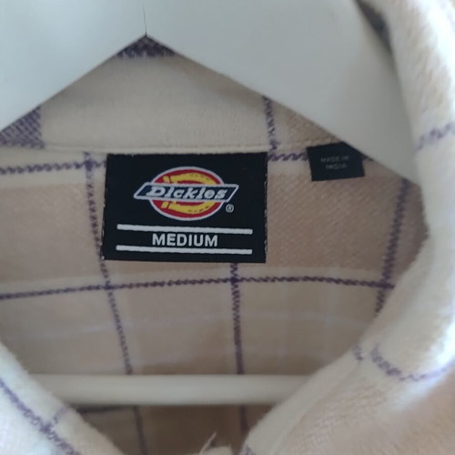 Dickies shirt medium like new, 100% cotton heavy fabric, white