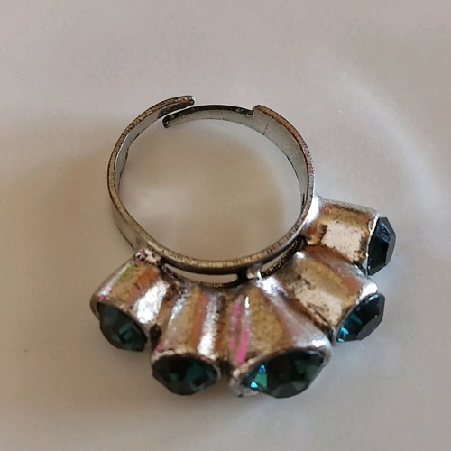 Ring with green and blue stones like new