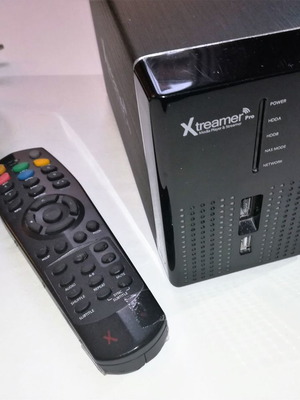 Xtreamer Pro used, without hard drives