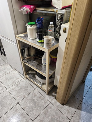 Kitchen table like new