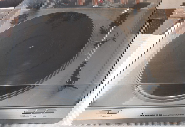 Mitsubishi DP-540 αυτοματο πικαπ