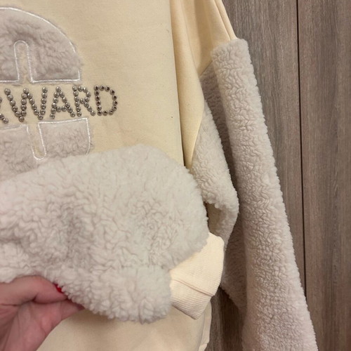 Women's sweatshirt new with furry beige sleeves size L